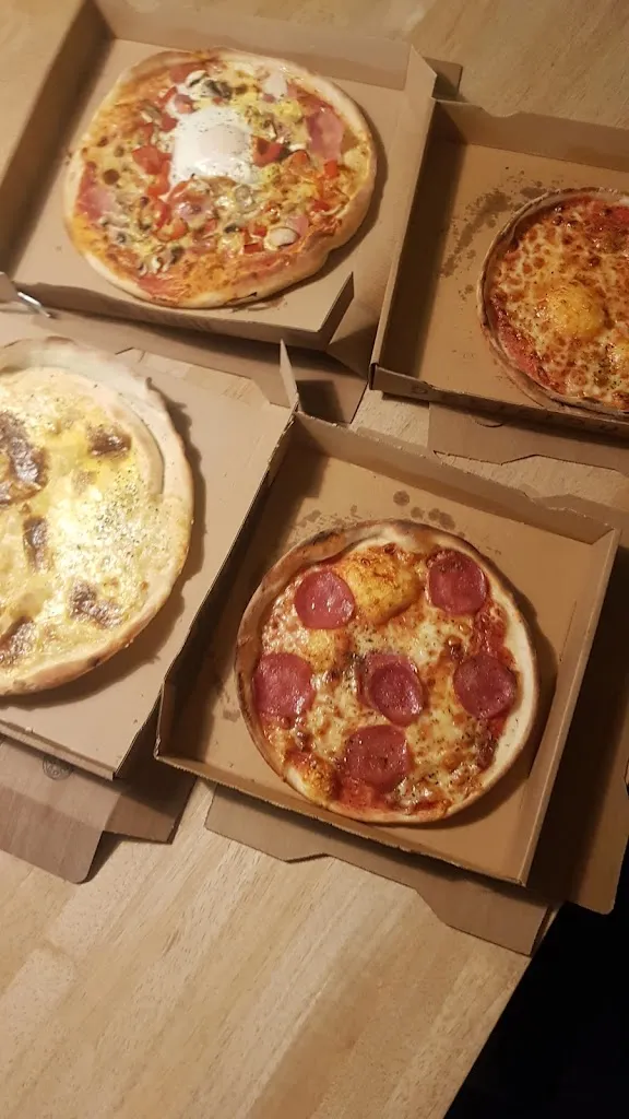 Menu_Pizzeria La Piccola_Medebach_image_9