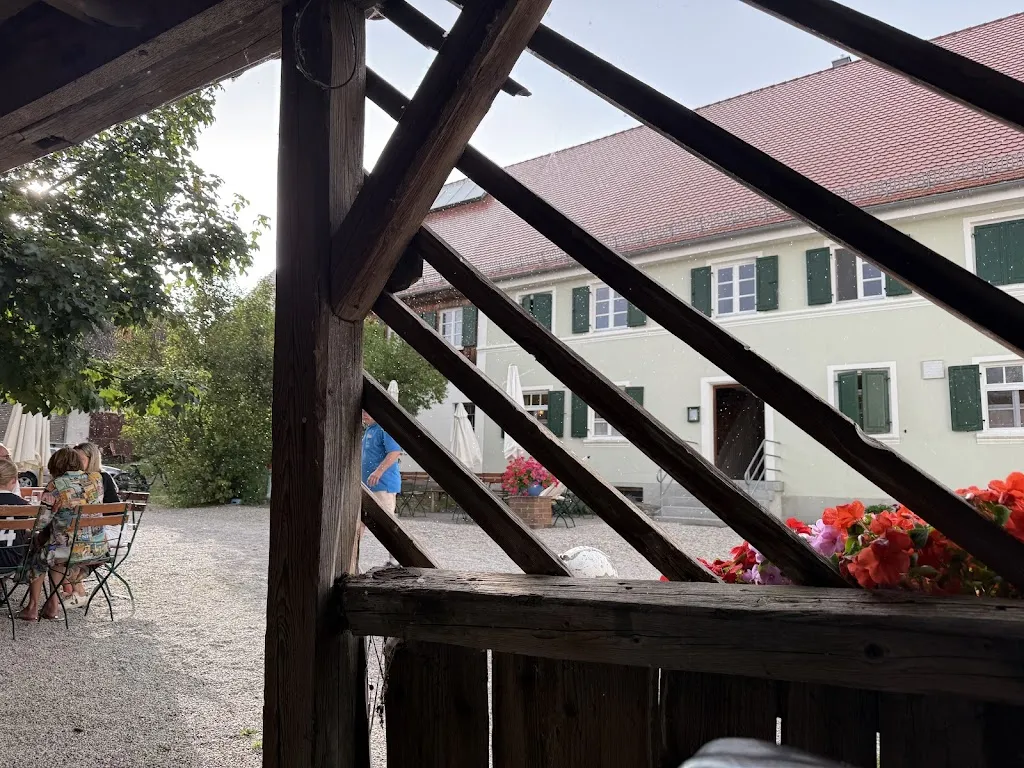 Zum Adler restaurant in Gessertshausen