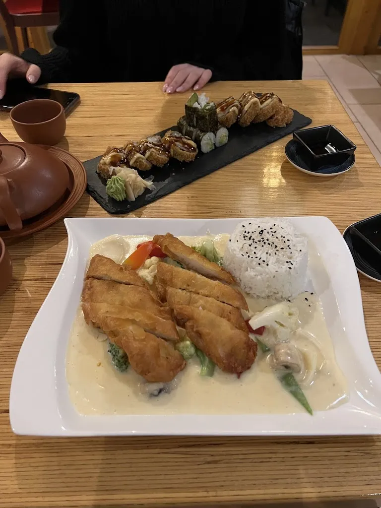 R J_MINH LONG Asia Food & Sushi_Mettingen_review