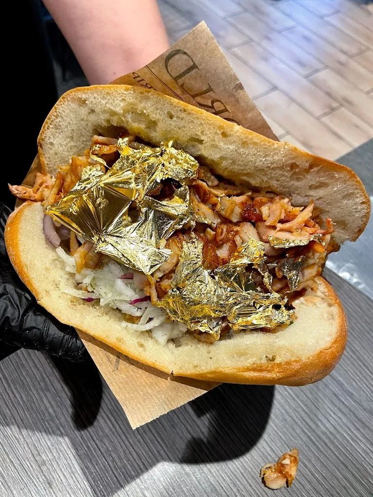 Menu_Meating by Davut_Meschede_image_6