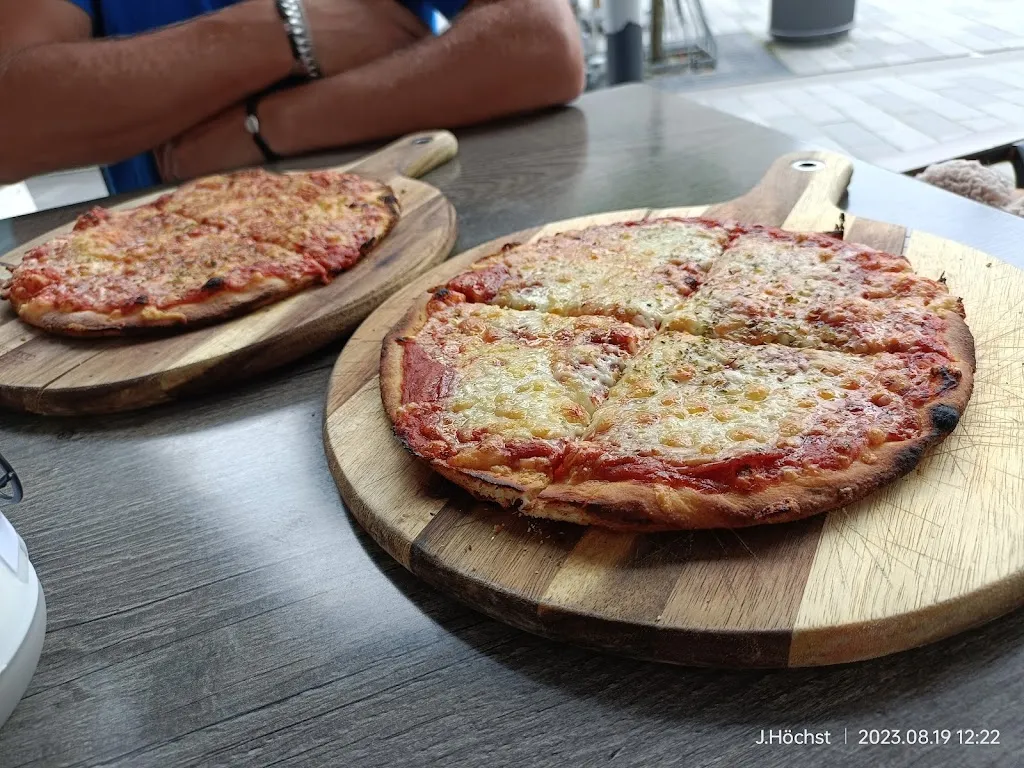 Menu_Meating by Davut_Meschede_image_9