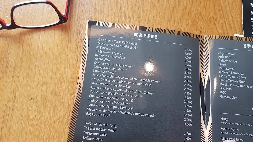 Menu_Schröjahrs Café und Bistro_Meschede_imagen_4