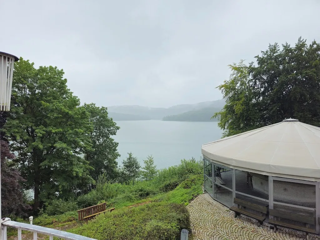 Rashid Raja_Welcome Hotel Meschede/Hennesee_Meschede_avis