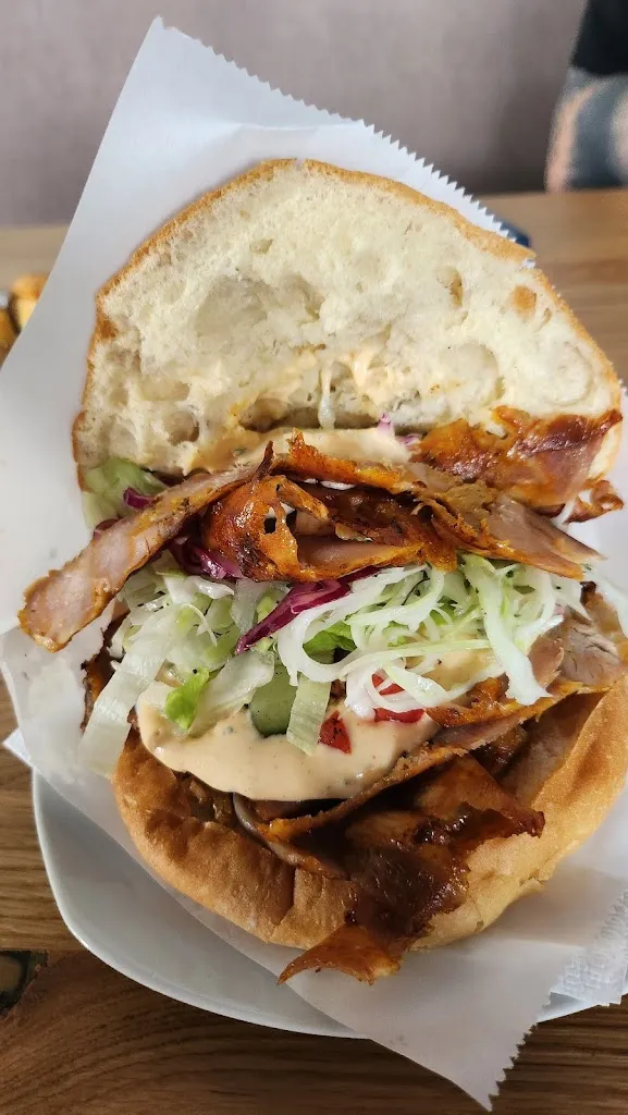 Moderna Grill Pizzeria_Meschede_slider_image_2