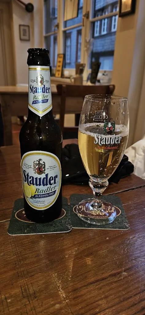 Oriana Rosatti_Hüftgold_Monschau_review