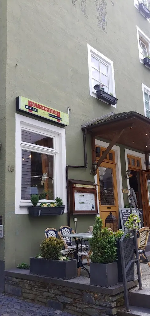 angela kokott_Alt Montjoie_Monschau_review