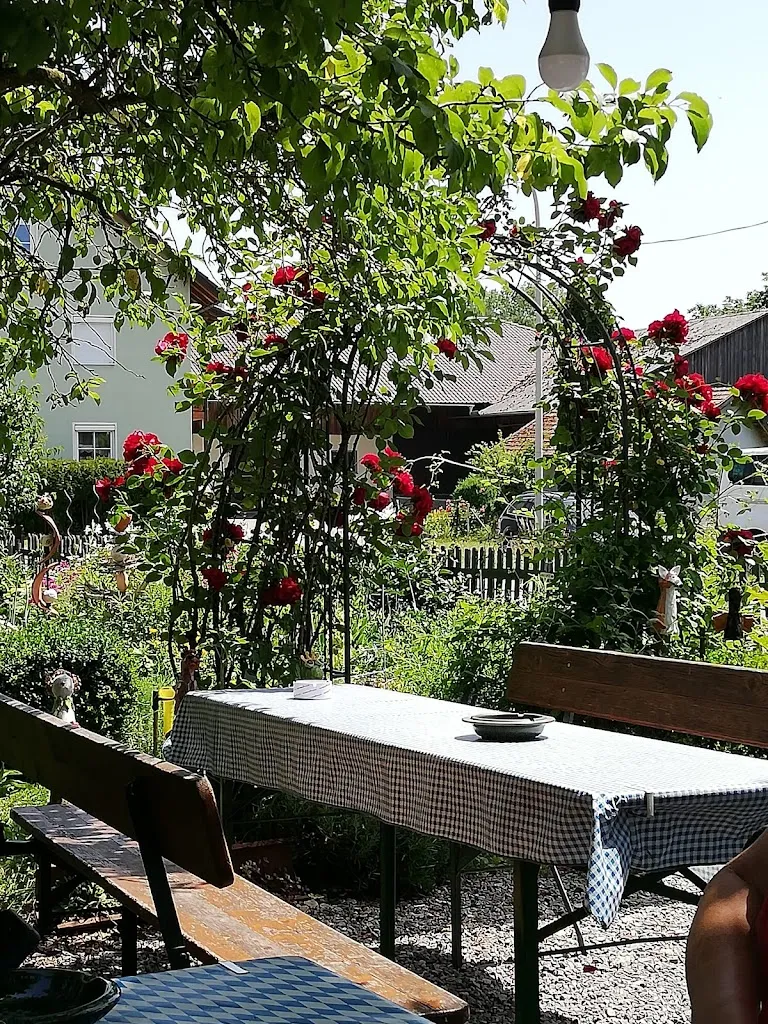 Bernd Hirsch_Otto Wellenhofer Gaststätte_Laberweinting_review