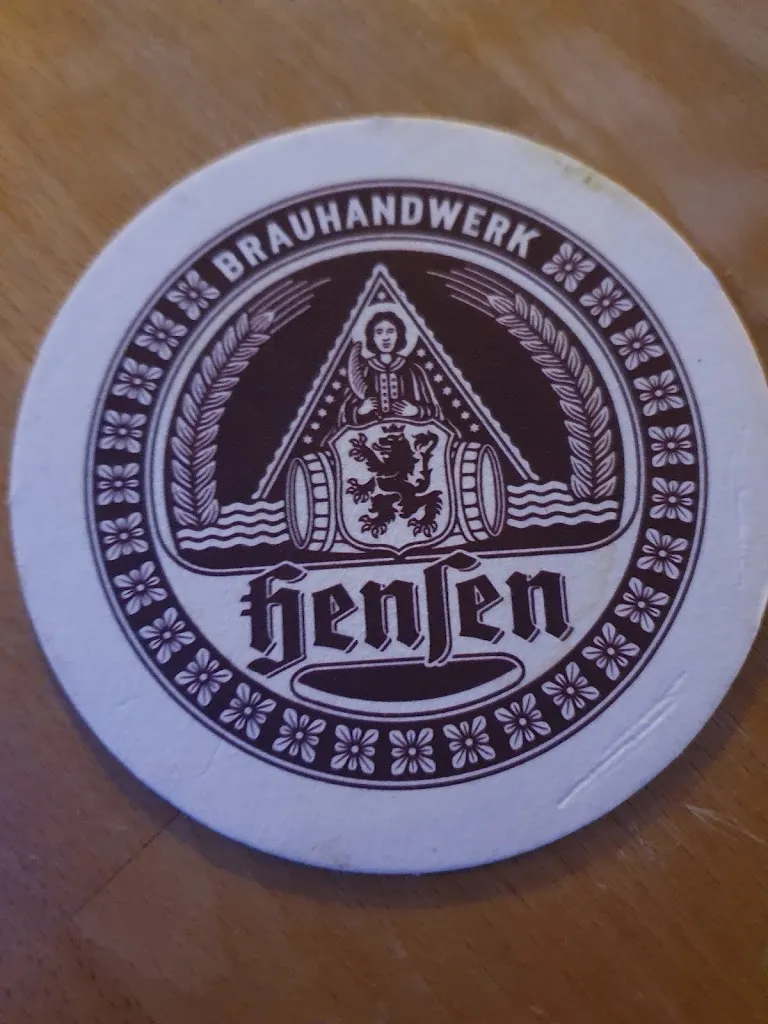 Arber Qesja_Rabbithole_Mönchengladbach_recensione