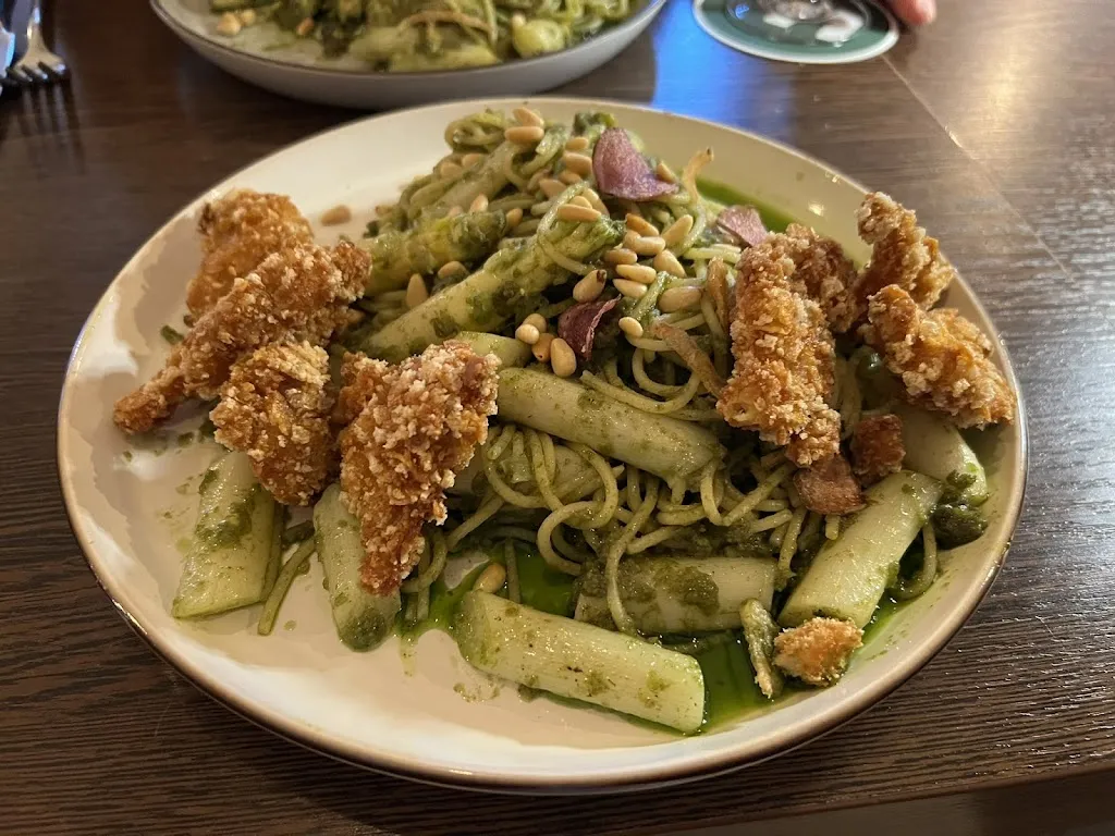 Rian Young_Frenzen Restaurant & Event e.K._Mönchengladbach_review