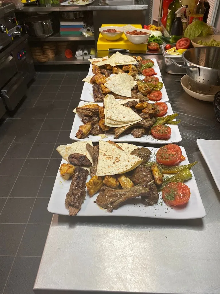 Menu_Mezze Cafe & Lounge_Ruhr_image_3