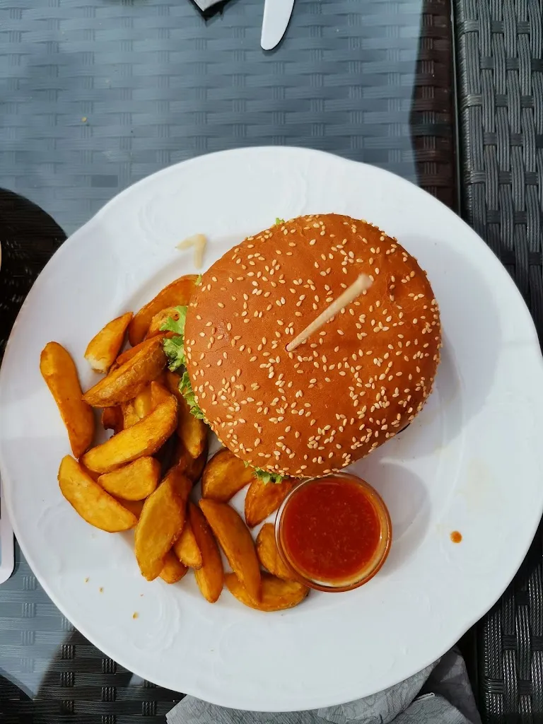 Menu_Hotel & Restaurant Asador_Netphen_image_4