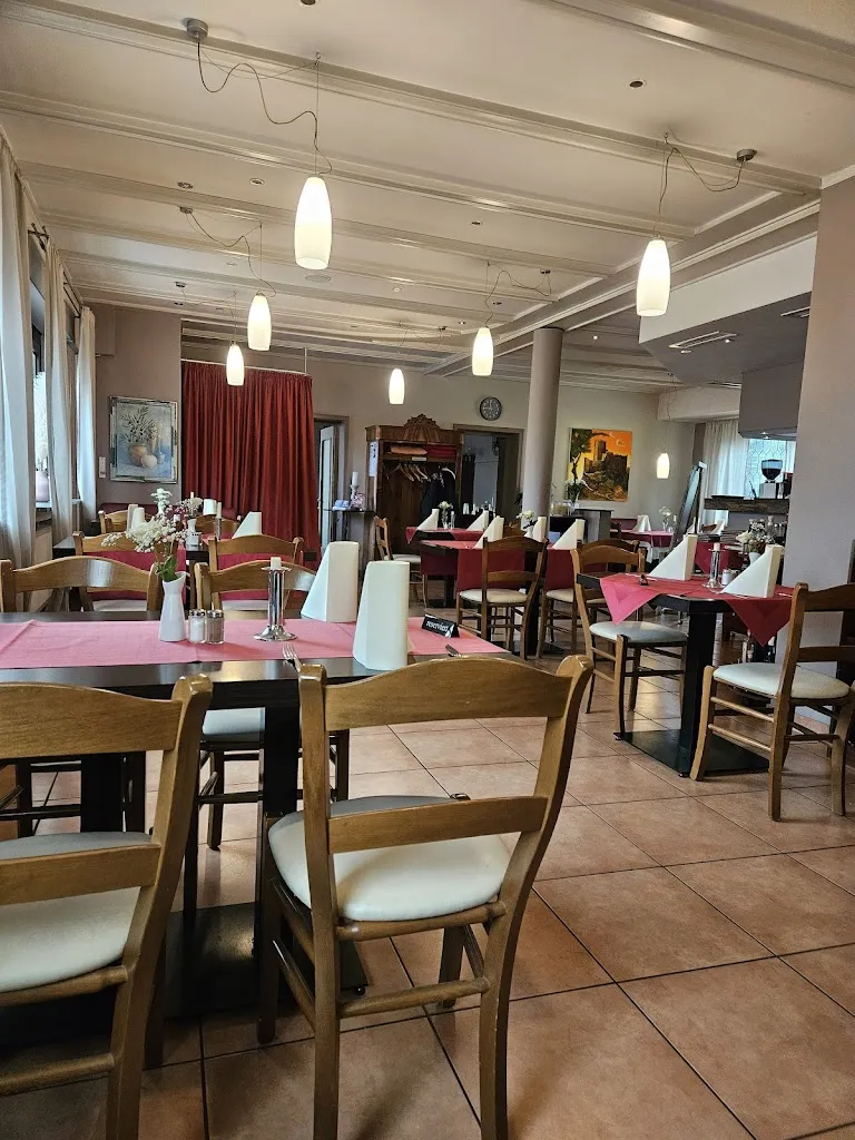Cavallino ristorante a Neulußheim