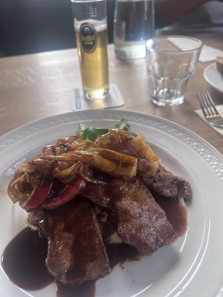 Simone Mitterer_Haus Eichendorff_Köln_review