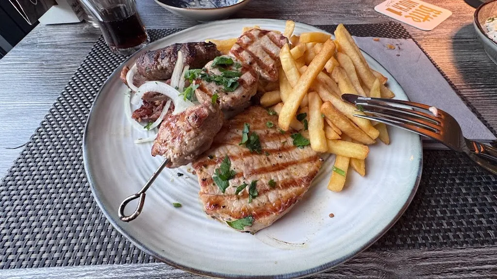 Greece Palace_Nettetal_slider_image_2