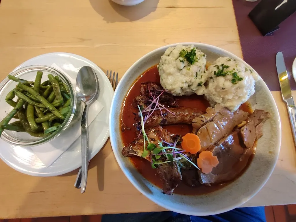 Gasthof Linden & Wildkräuterhotel_Windelsbach_slider_image_2