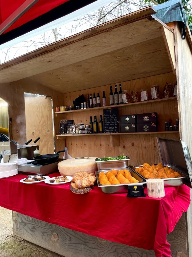 Albero D'oro Bistro & Catering restaurant in Niederkassel