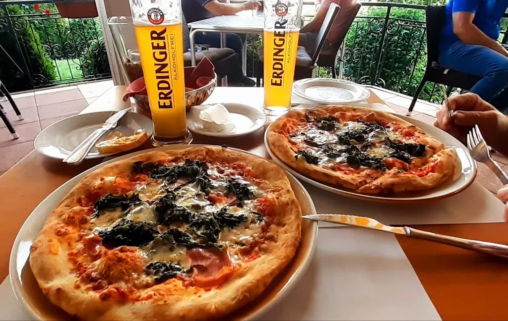 Ristorante Da Pino am Rhein Fam. Leone_Niederkassel_slider_image_3