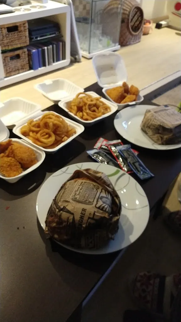 Christoph Lehrmann_Manny's American Bar_Giebelstadt_avis