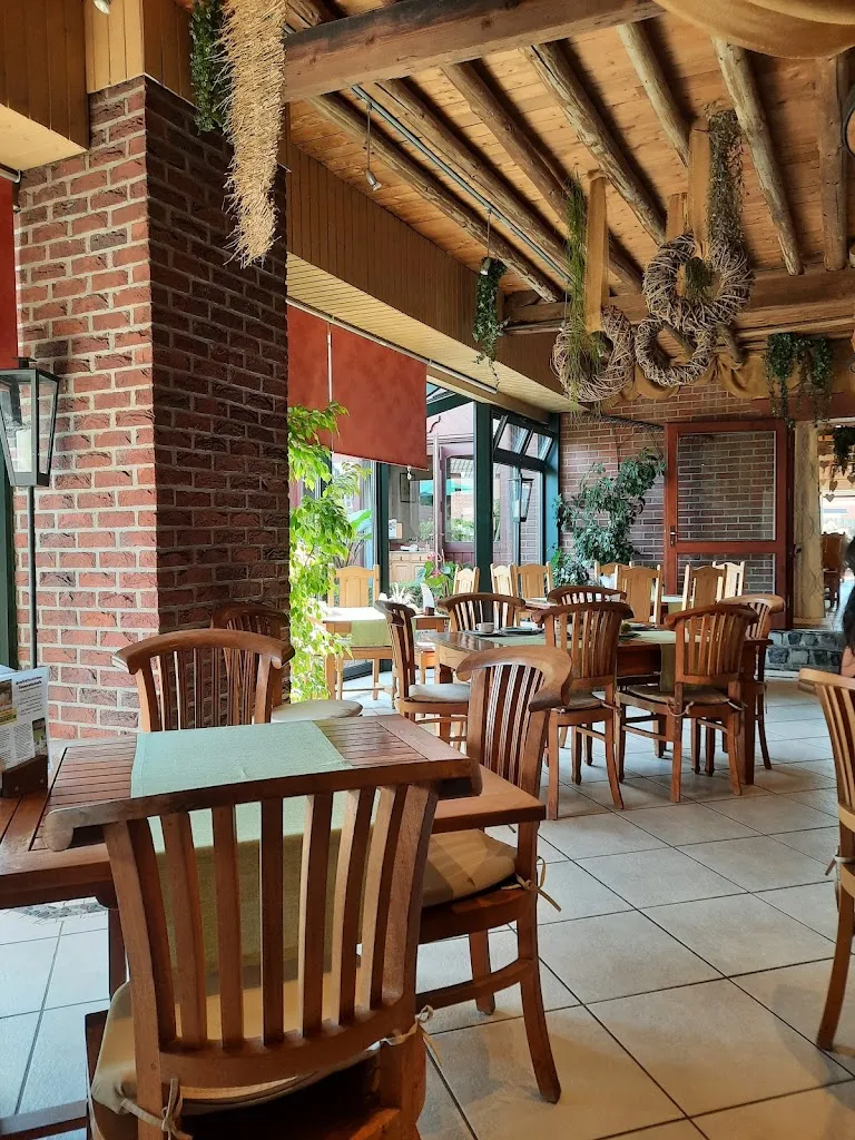 Genholter Hof Bauerncafé und Spargel-Saisonrestaurant restaurant in Brüggen