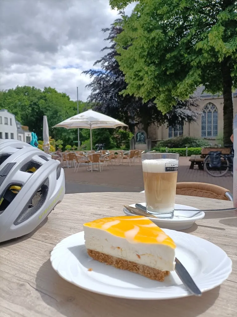 Gordo “WinglessBird” Cooper_Haus Kehren_Brüggen_review