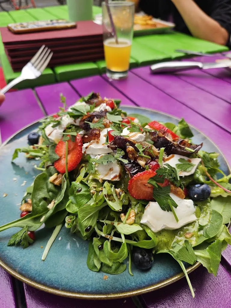 CabiNett Restaurant_Köln_slider_image_3