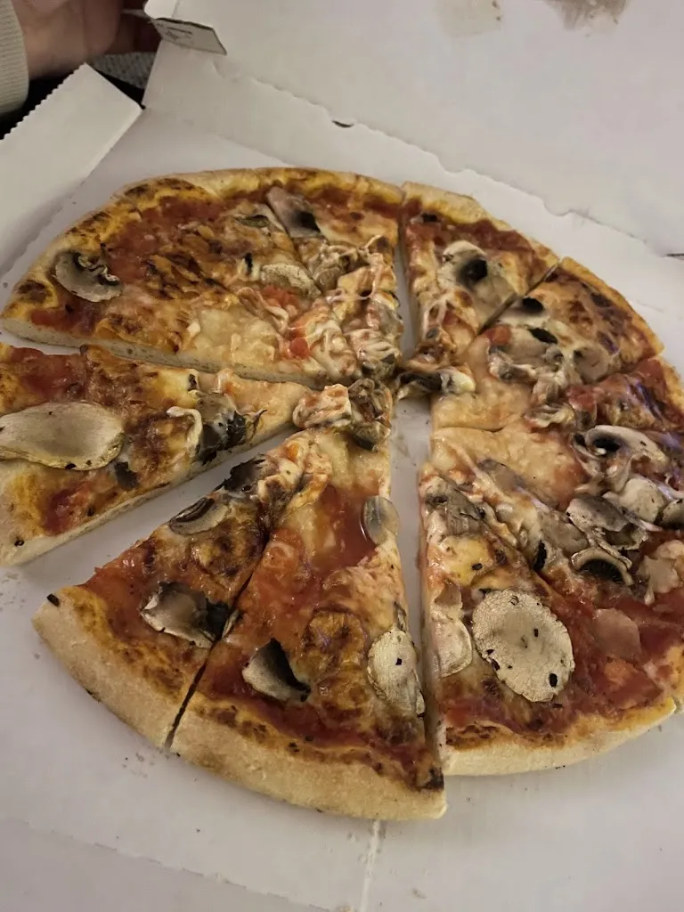 Menu_Pizzeria La Piccola_Gerolzhofen_image_7