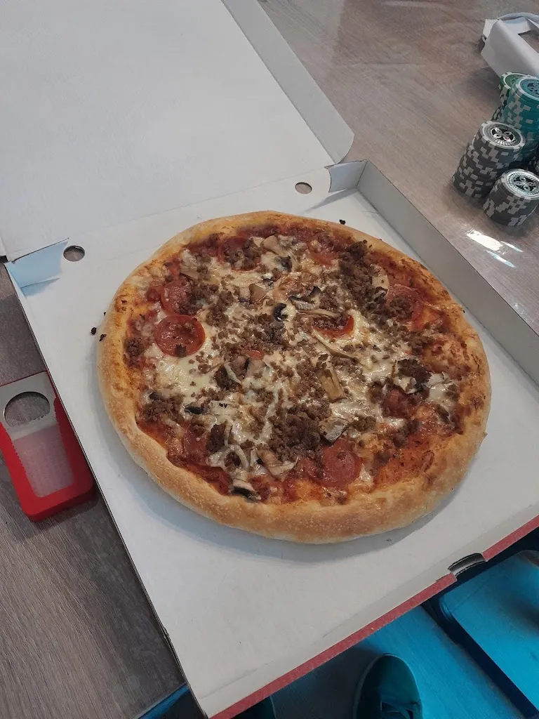 Christian_Pizzeria La Piccola_Gerolzhofen_review
