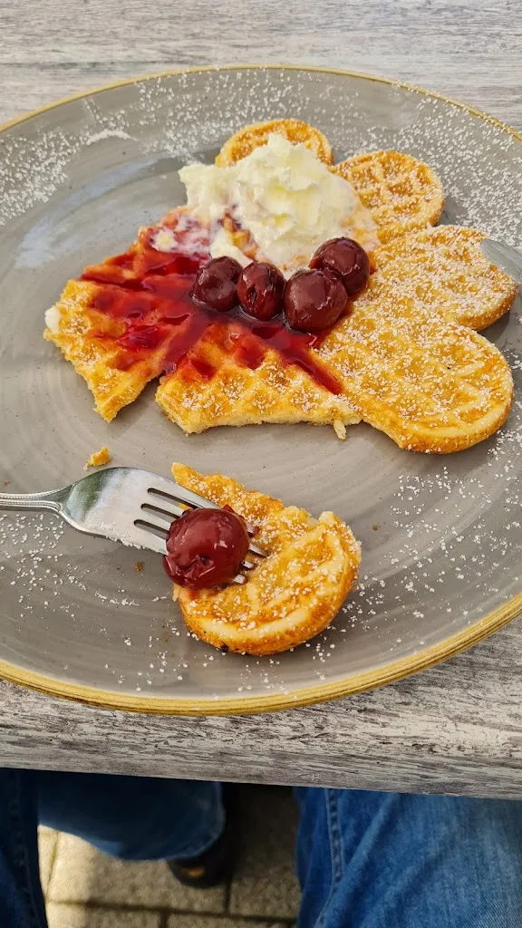 MITTENDRIN CAFE & LOUNGE im Parkhotel Nümbrecht_Nümbrecht_slider_image_2