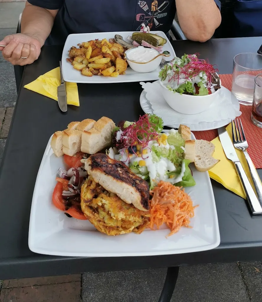 U E_Tiffany_Nümbrecht_review