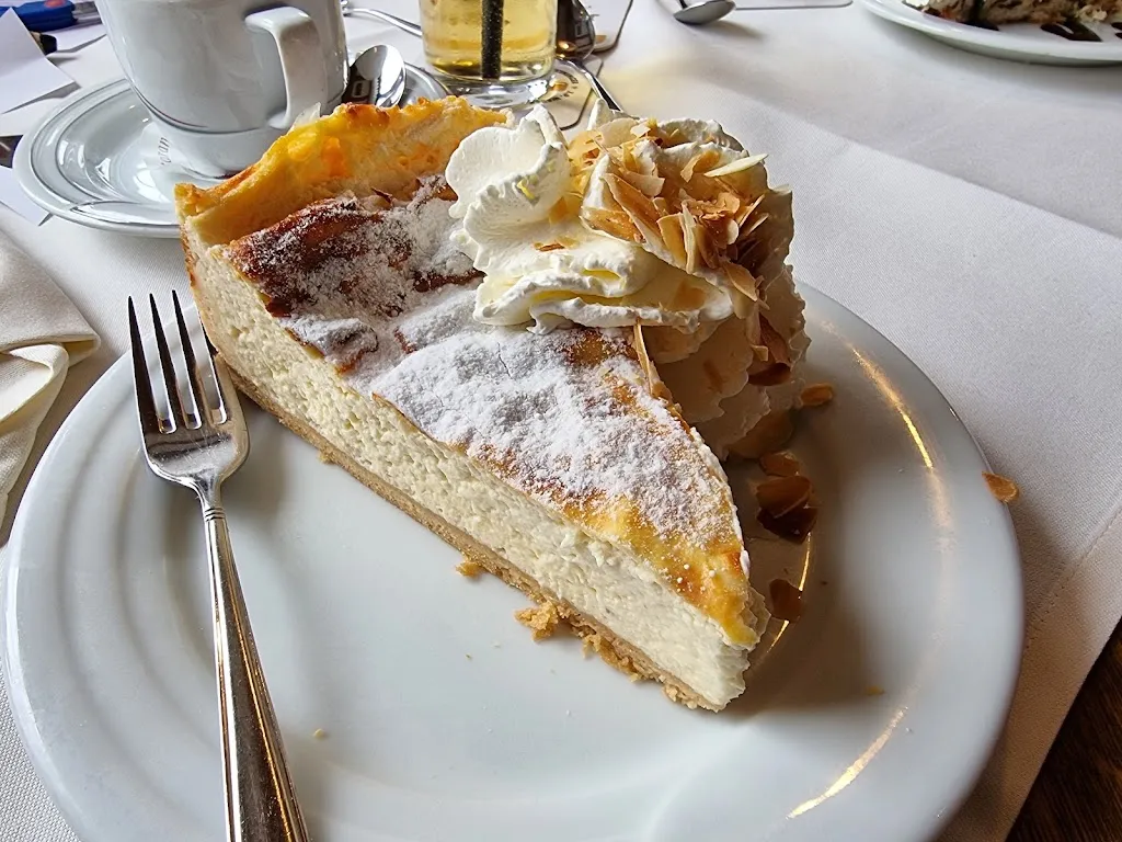 Café Restaurant Heuser_Odenthal_slider_image_2