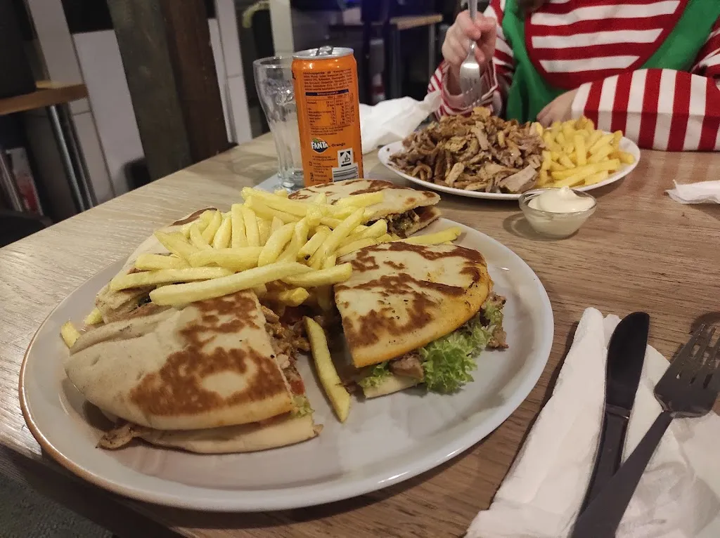 Der Grieche_Odenthal_slider_image_3