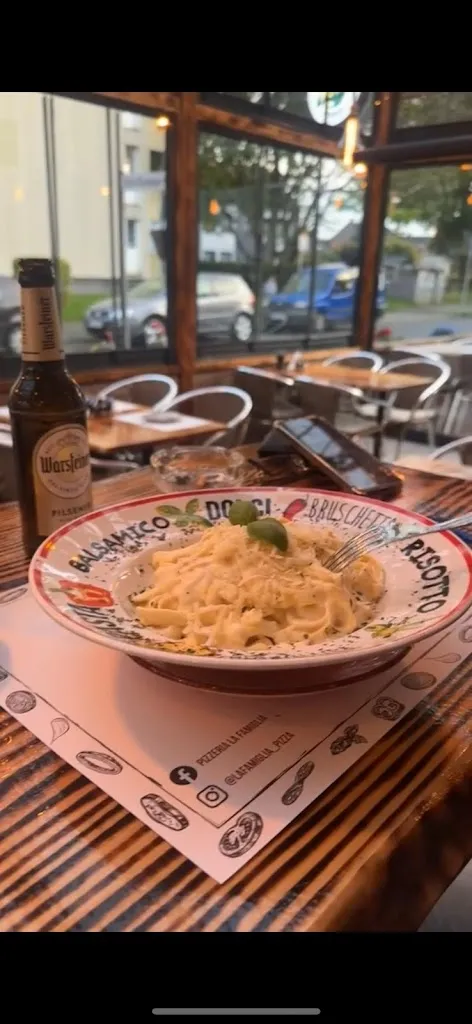 Tristan Lang_Pizzeria La Famiglia_Oer-Erkenschwick_review