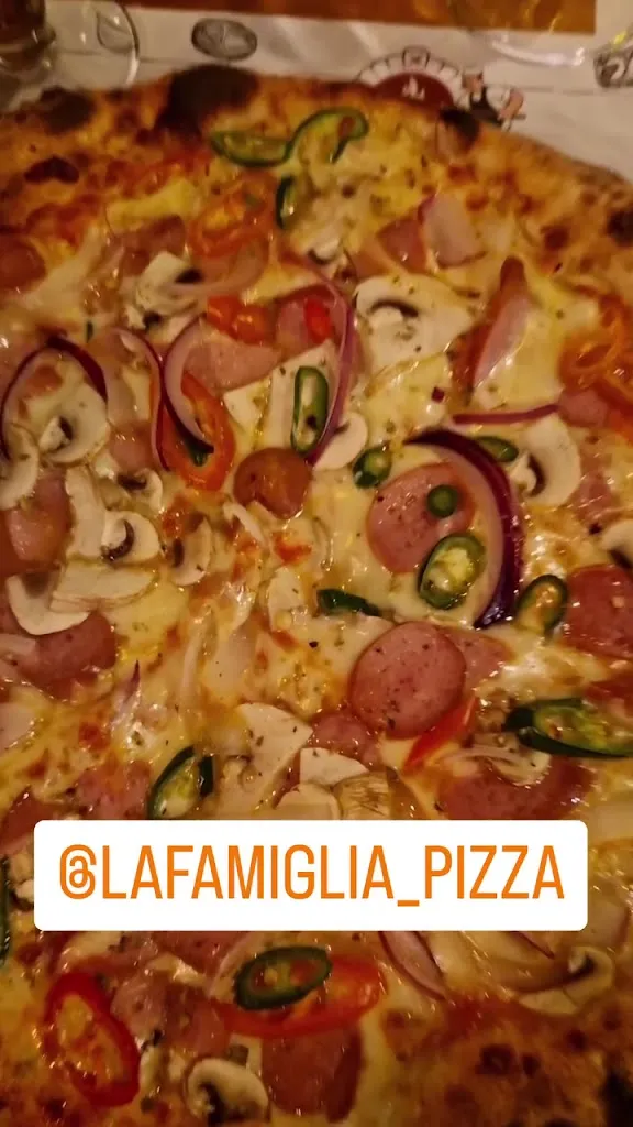 Pizzeria La Famiglia_Oer-Erkenschwick_slider_image_2