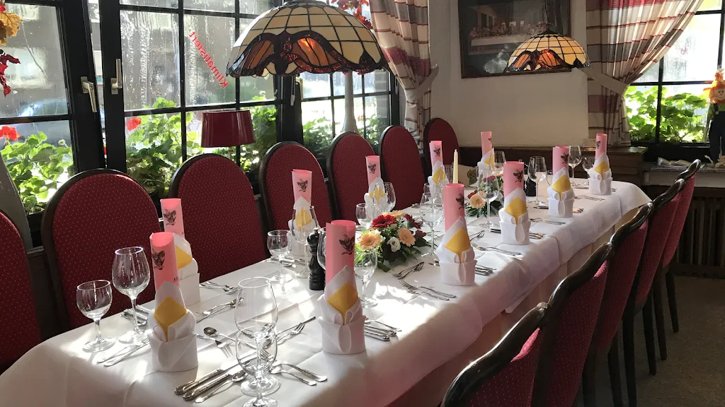 Zum Falken restaurant in Oberhausen