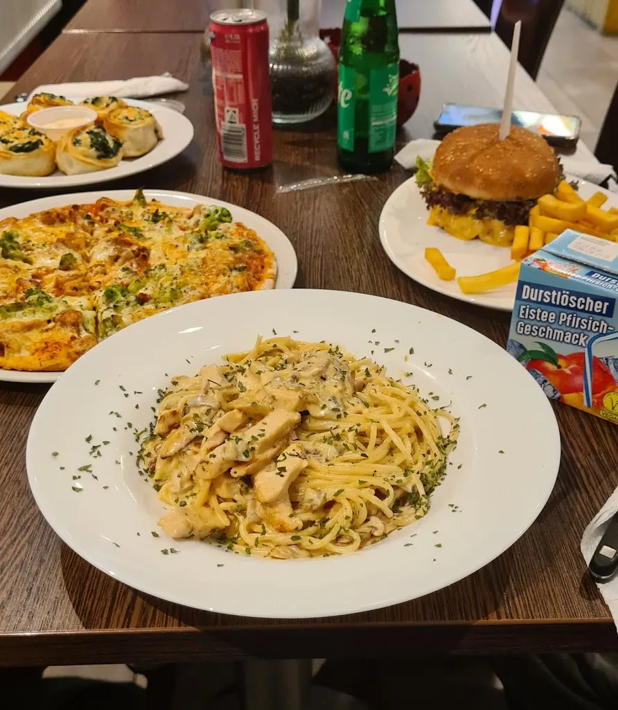 Pizza Country_Oberhausen_slider_image_3