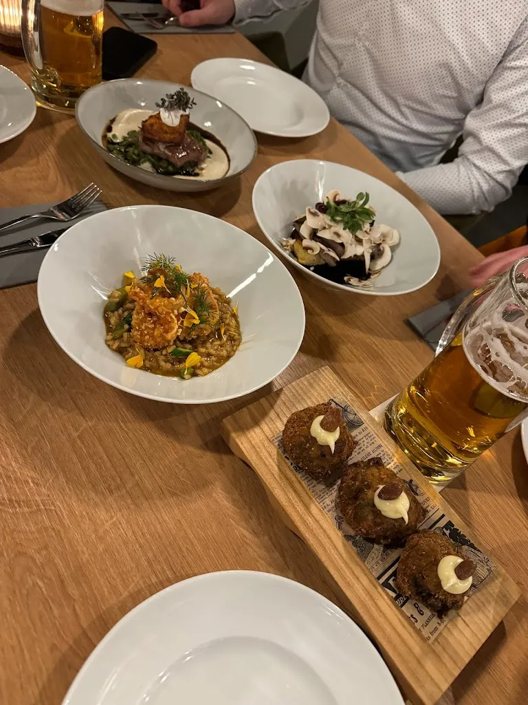 Philipp Lücke_Heinrichs enkel_Oelde_recensione