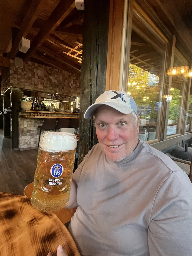 Charlene Richards_Holzhaus_Germering_review