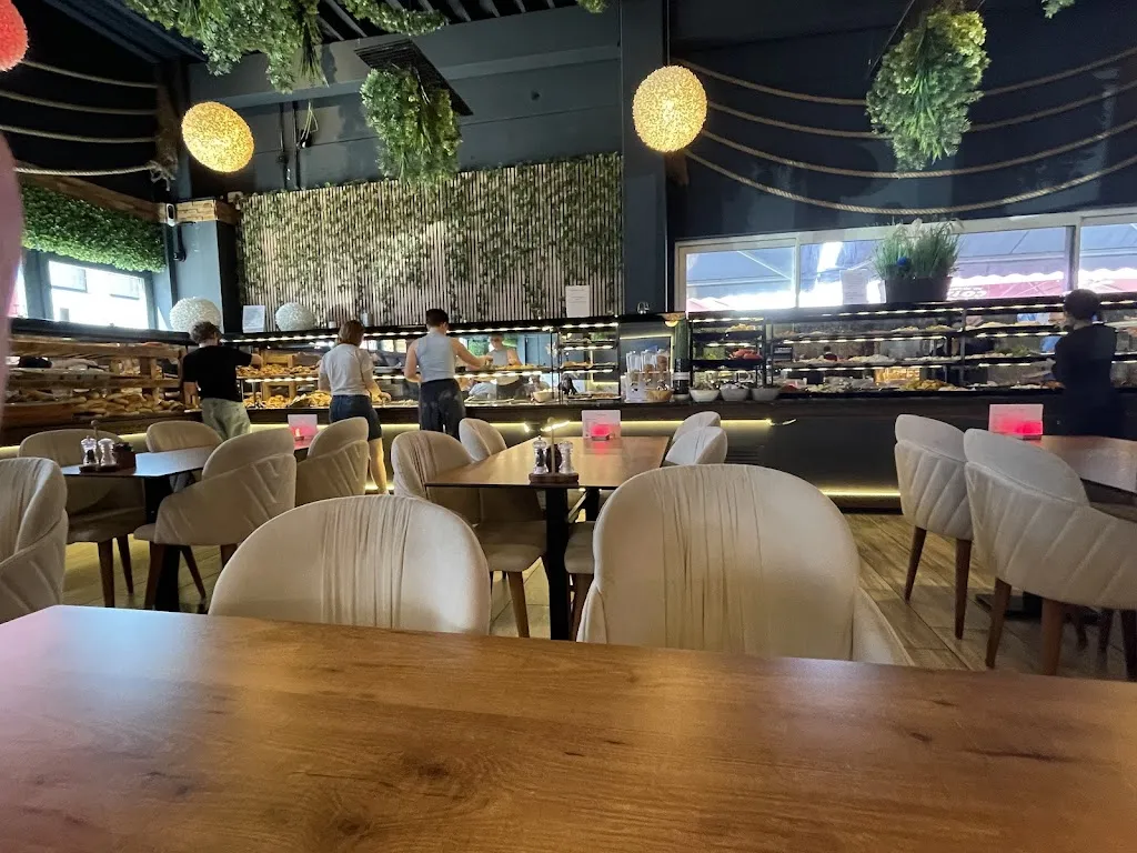 Bo az - Eat and Chill restaurant in Köln