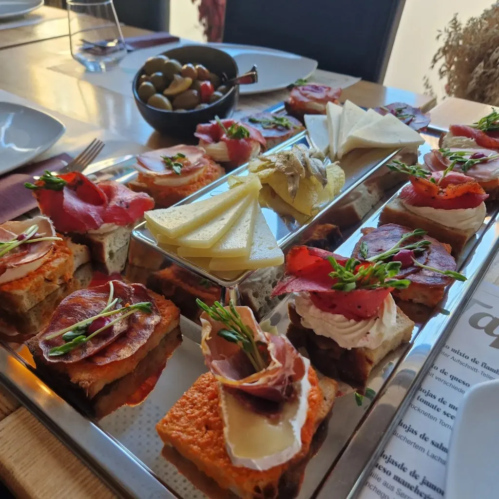 Menu_B Tortas Olfen - Spanische Tapas Bar & Restaurant_Olfen_image_9