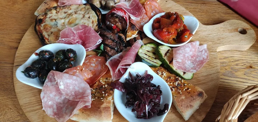 Menu_Leo's by Gino_Olfen_image_5