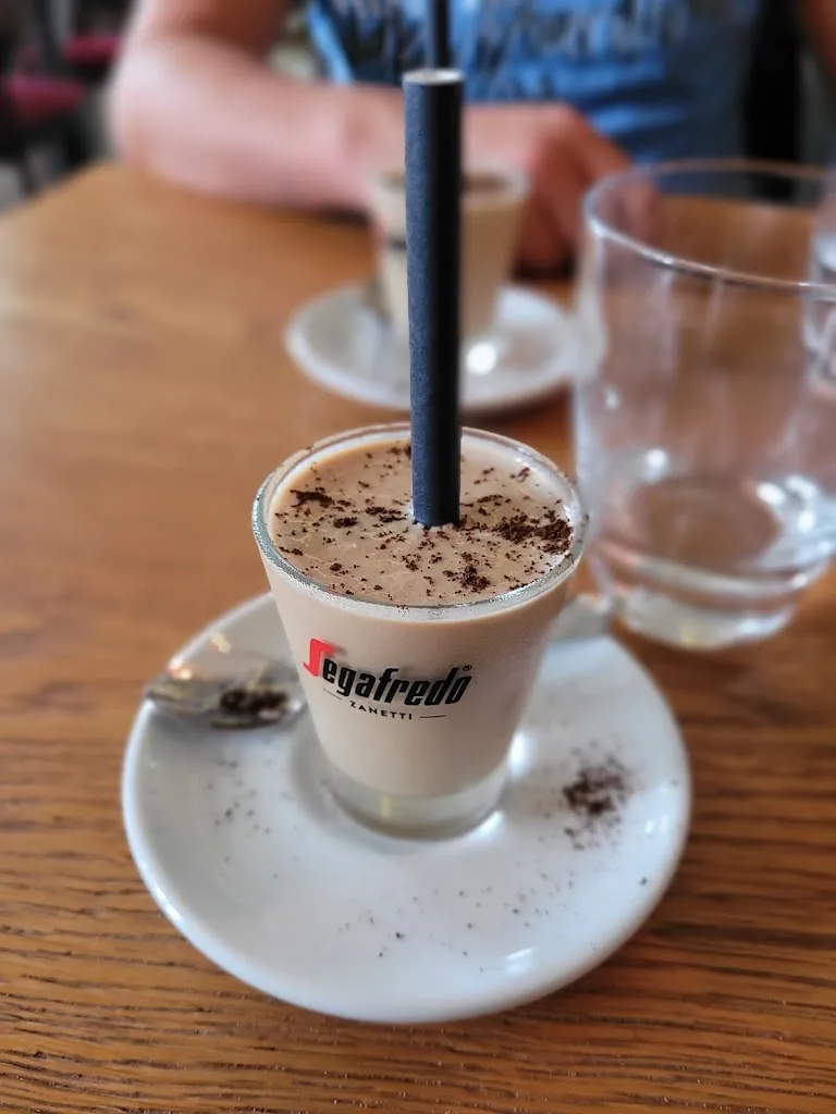 Menu_Leo's by Gino_Olfen_image_9