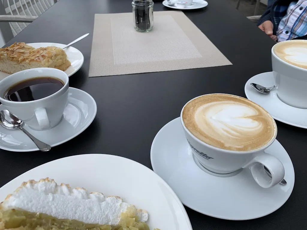 Martina Schwertner_Café Kropff_Olsberg_review