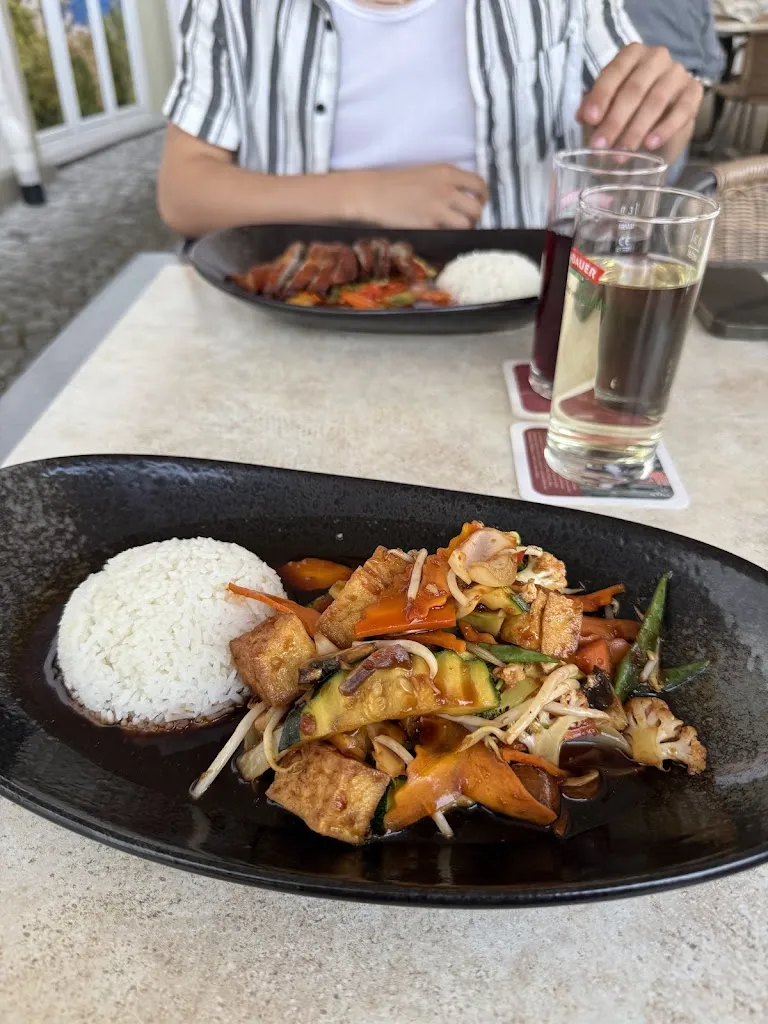 CO HOANG_Altshausen_slider_image_2