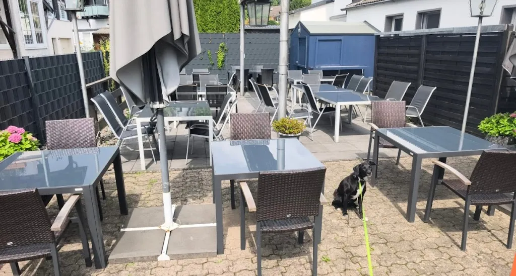 Roman mohnen_Lilo's Stüffchen_Overath_review