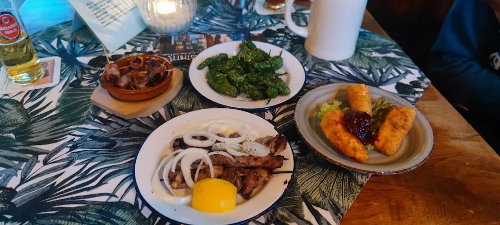 Michael Knoblich_Die Stadtmitte_Overath_review