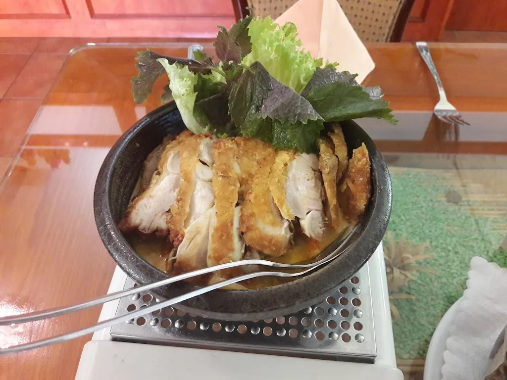 Held Pai_Huong Viet_Germering_review