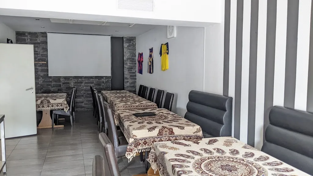 Ladivina-holzofen restaurant in Overath