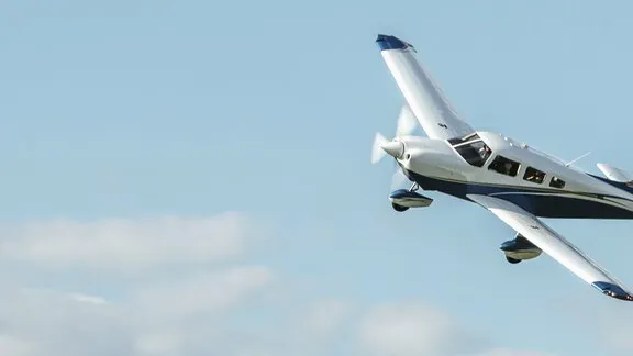 Airfield Flugplatzrestaurant_Westfalica_slider_image_3