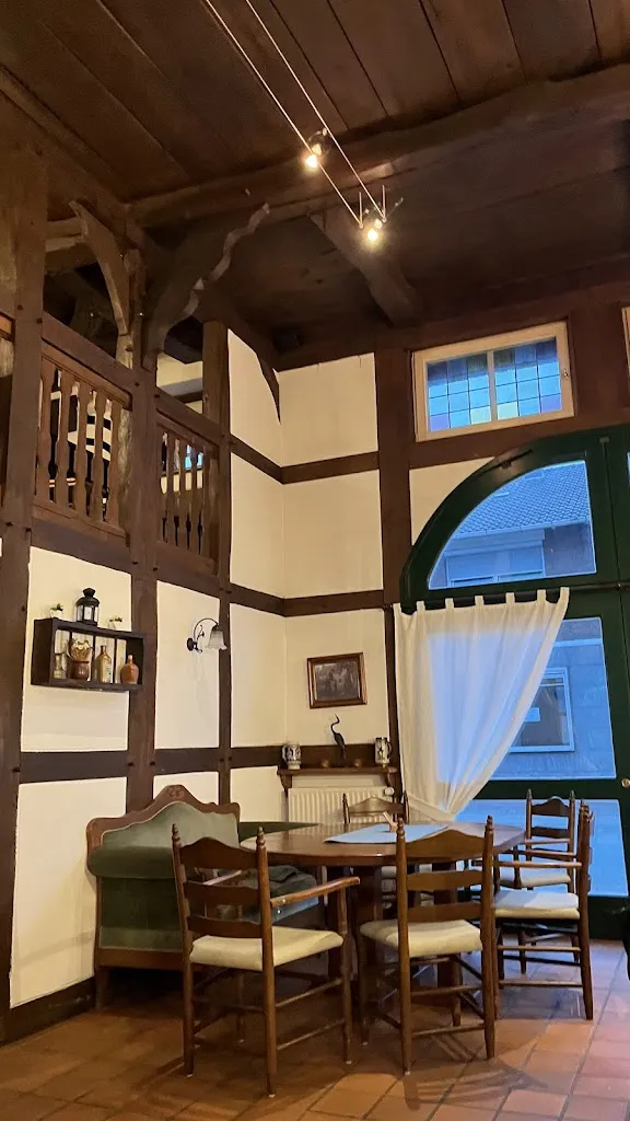 Ann Gitau_Restaurant Meteora_Oldendorf_recensione