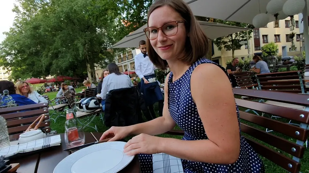 PS - Coffee Lunch Wine Dinner_Paderborn_slider_image_2